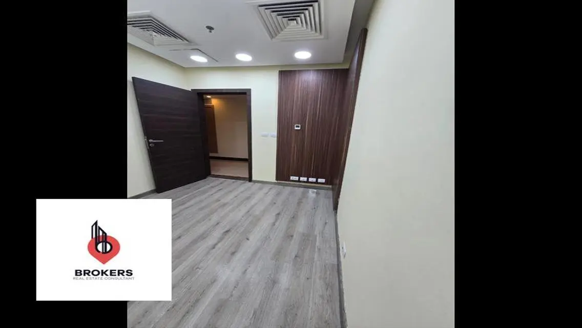 Office for rent in Trivium Square Mall, North 90th