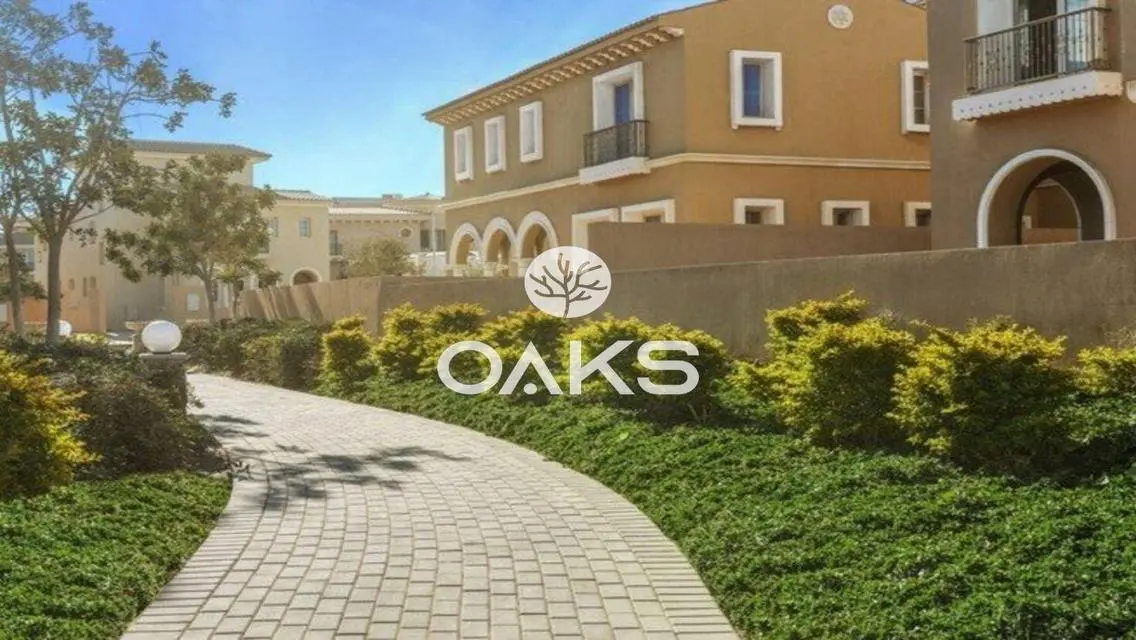 Townhouse for sale in Hyde Park, 6th Settlement,