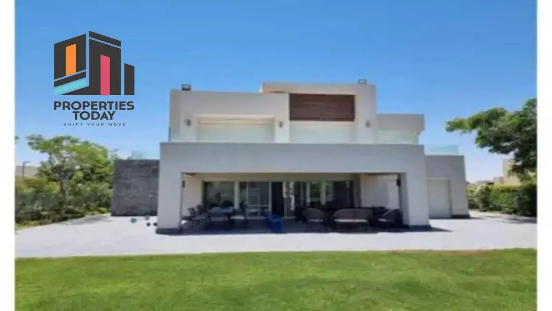Luxurious Villa for Sale in an Upscale Area