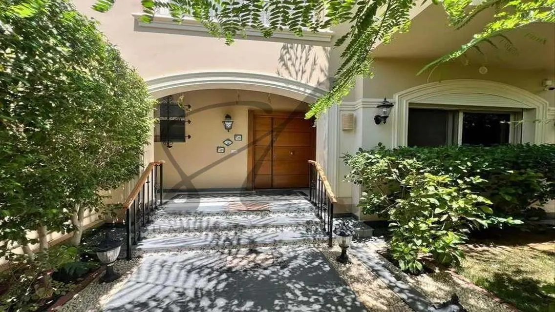Villa for sale at an attractive price, immediate r