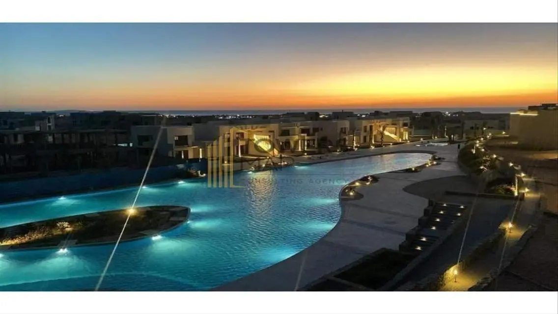 Villa prime location Finished / 4 BR+ garden 426m