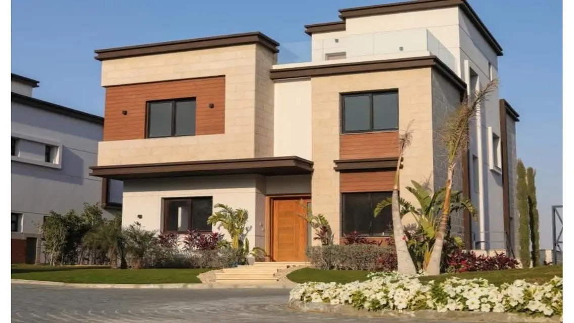 Townhouse for sale in Azzar compound 