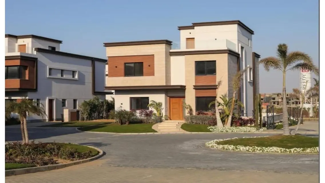 Townhouse for sale in Azzar compound 
