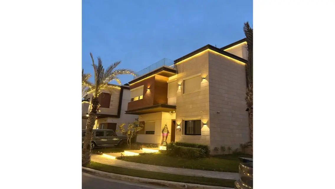 Townhouse for sale in Azzar compound 