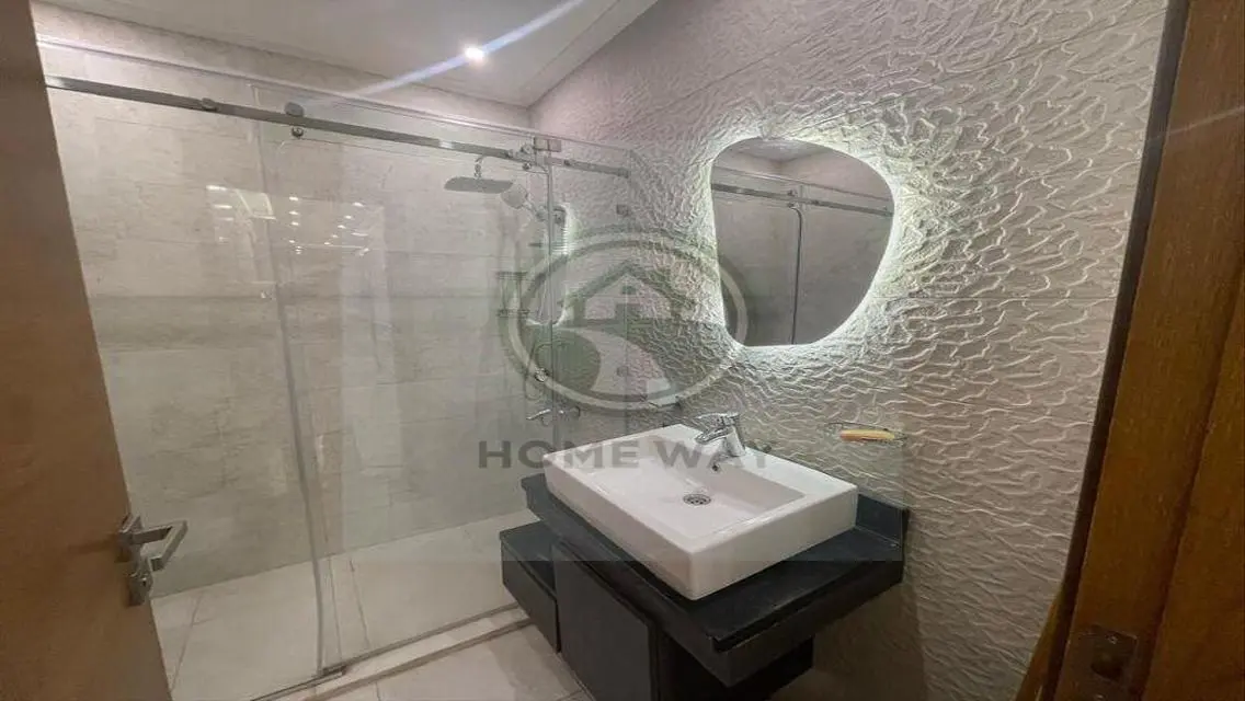 super lux apartment fully furnished prime location