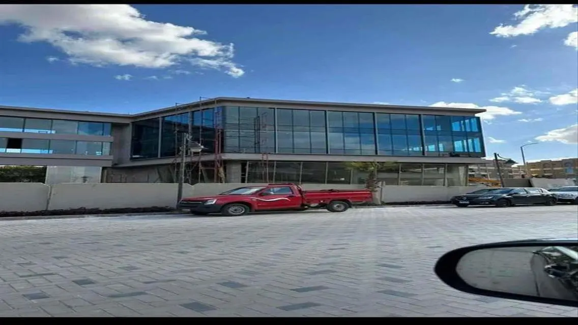 Ground floor shop106m in The Point in Sheikh Zayed