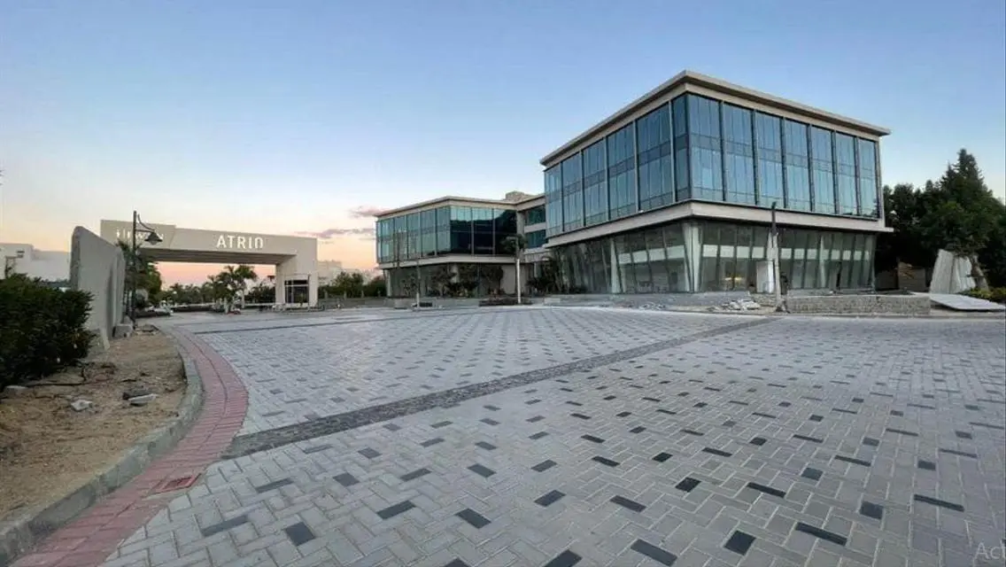 Ground floor shop106m in The Point in Sheikh Zayed