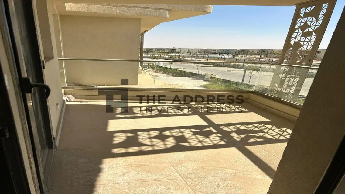شقة فاخرة بمساحة واسعة وإطلالة مميزة