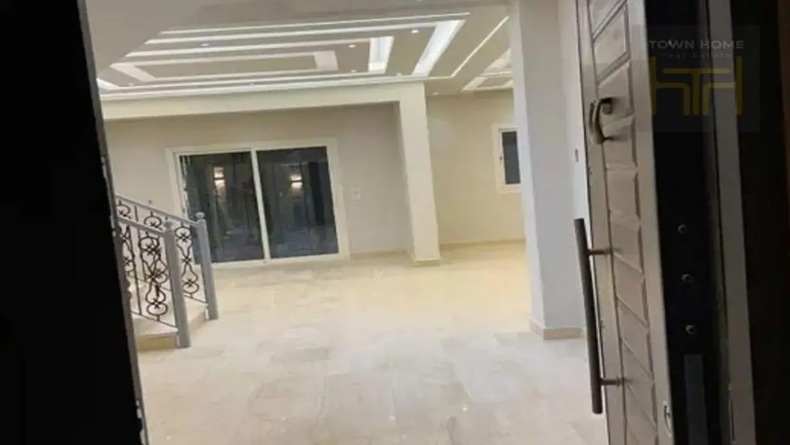 فيلا تشطيبات خاصه سوبر لوكس للايجار في الرحاب5 غرف