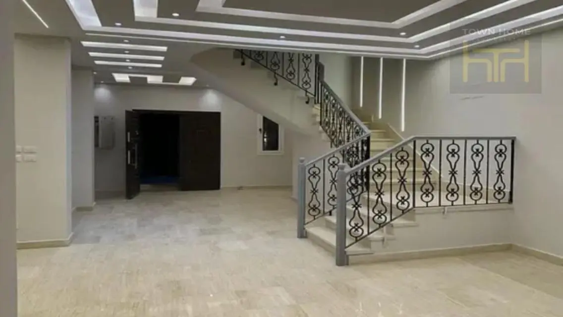 فيلا تشطيبات خاصه سوبر لوكس للايجار في الرحاب5 غرف