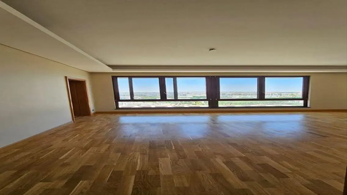 Finished apartment ready to move in Beverly Hills