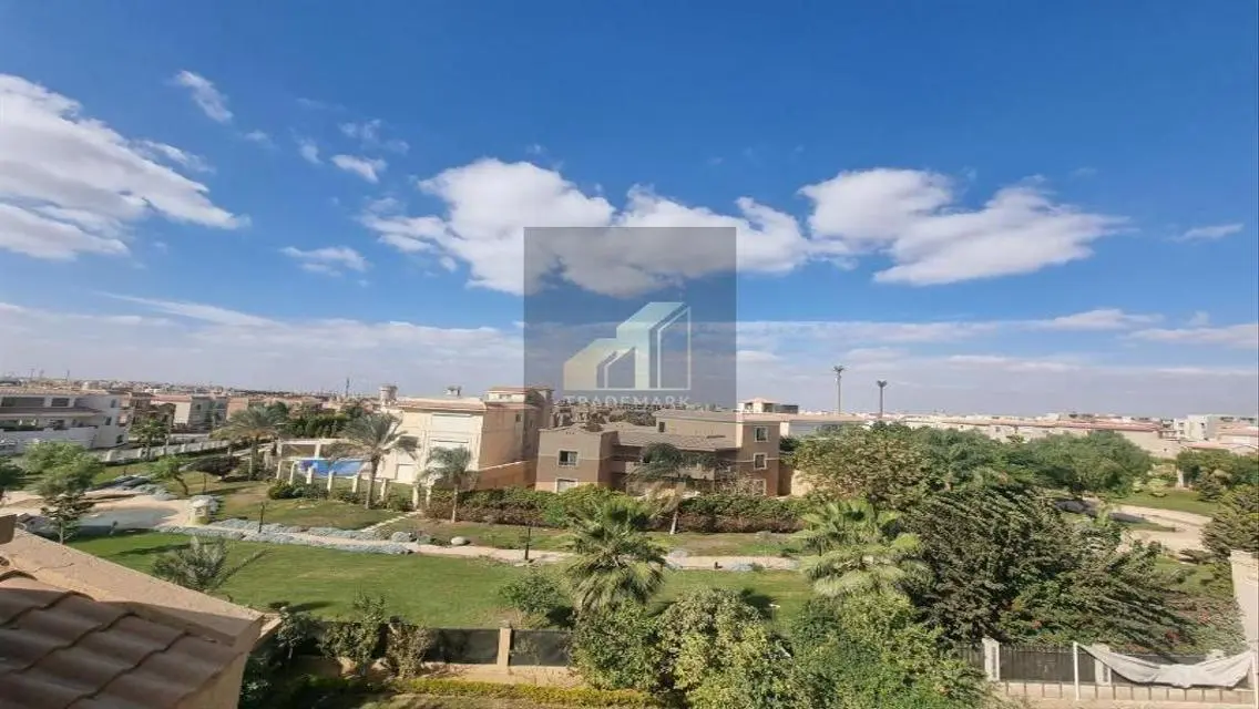 فيلا متشطبه 670 متر للبيع فى لى روا تجمع بسعر لقطه