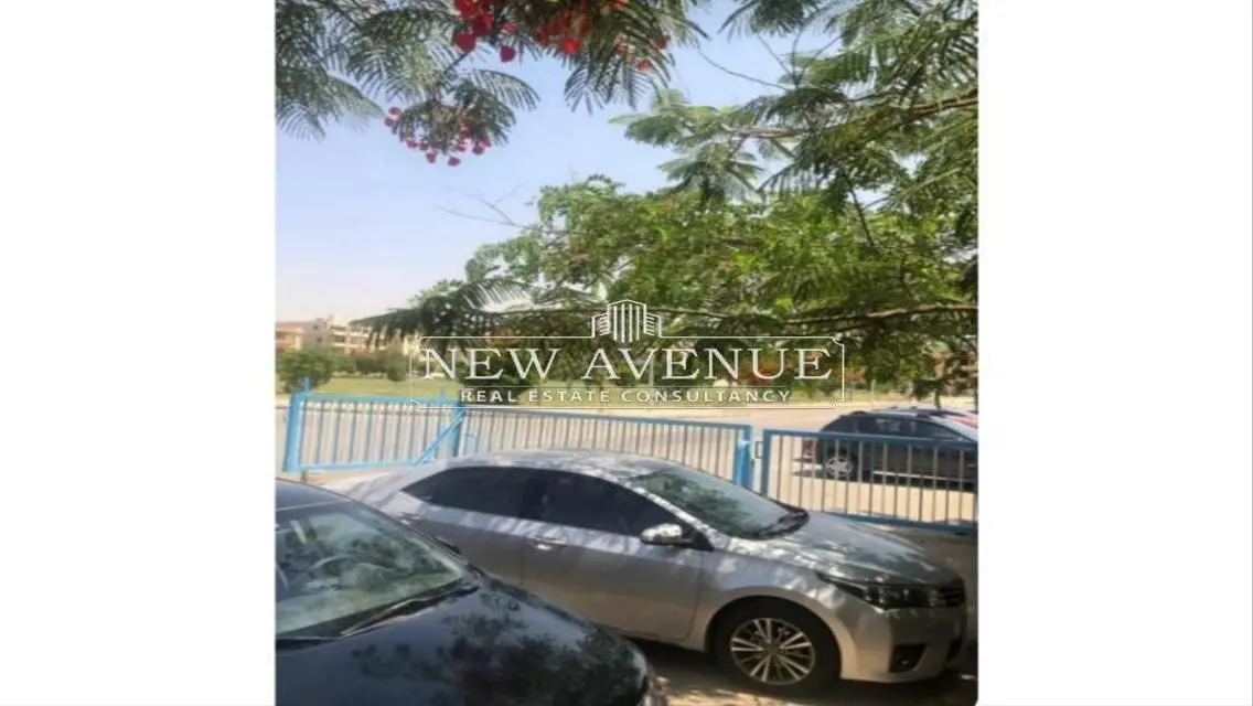 Duplex 370 m in Ganoub academia New cairo