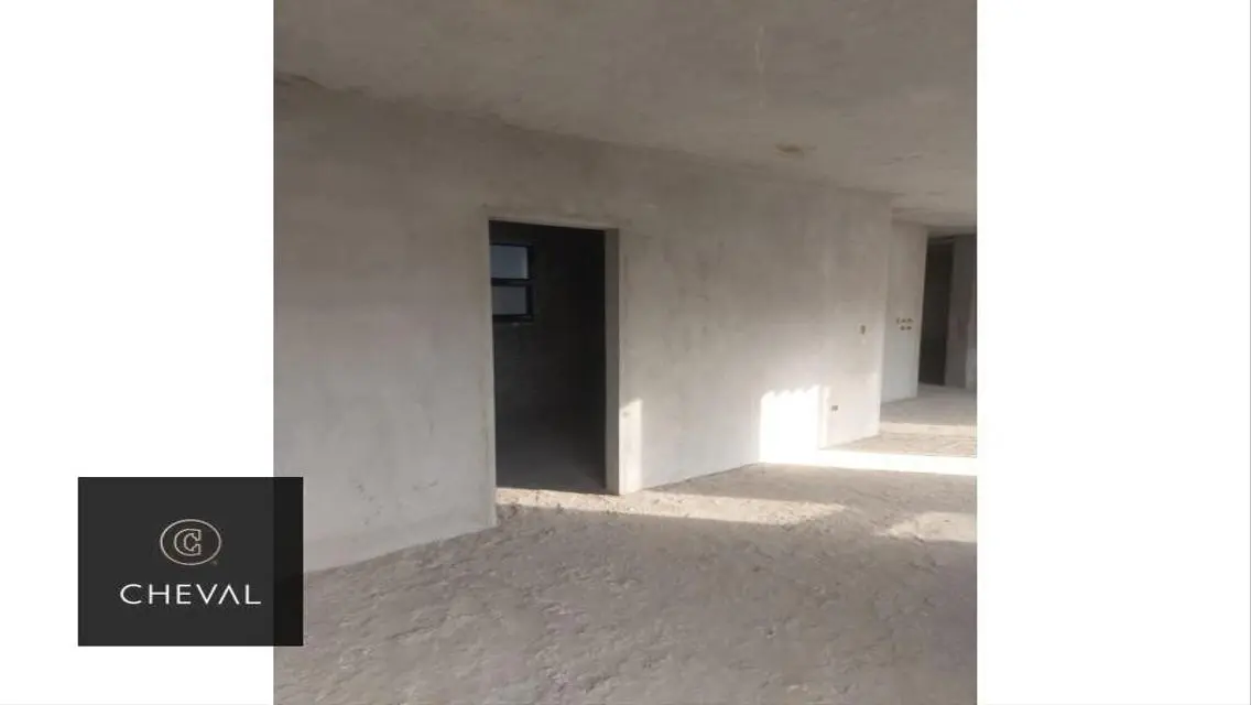 Triplex for sale in sodic eastown