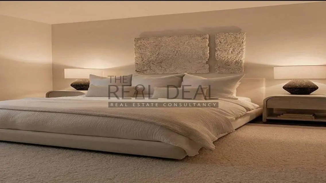 For quick sale, a 3-bedroom apartment, finished