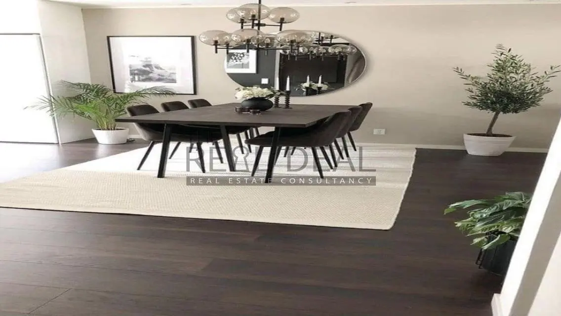 For quick sale, a 3-bedroom apartment, finished