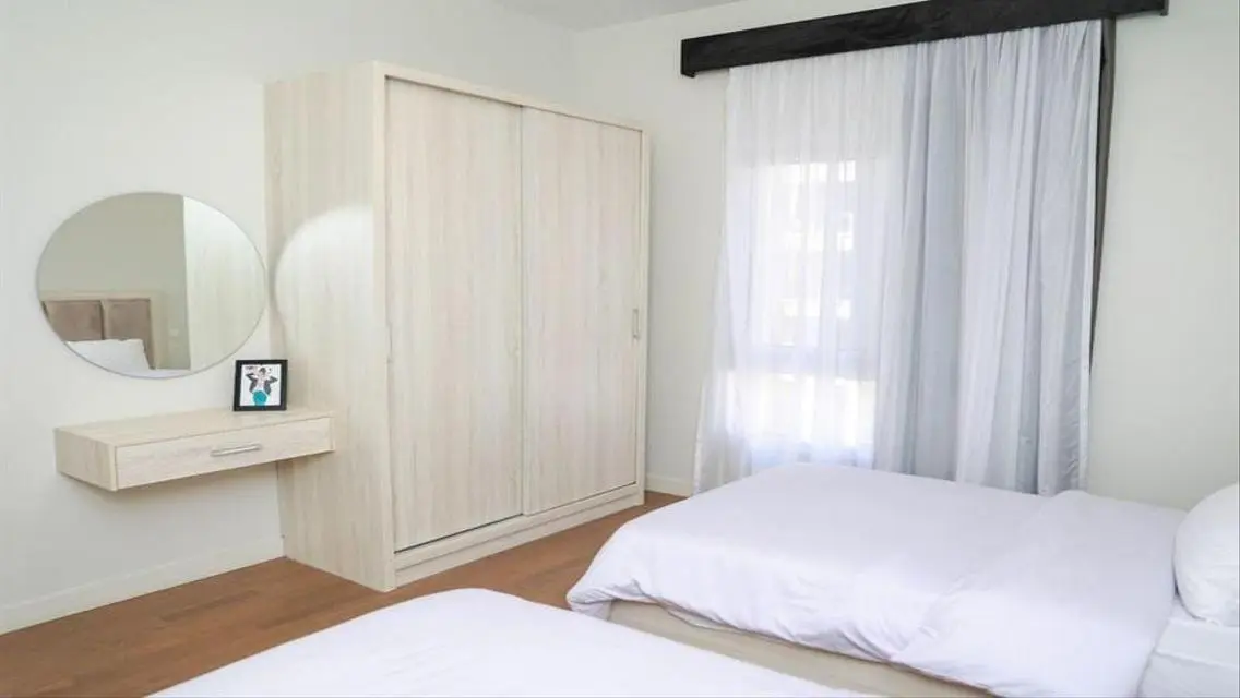 Luxurious Apartment in Mivida