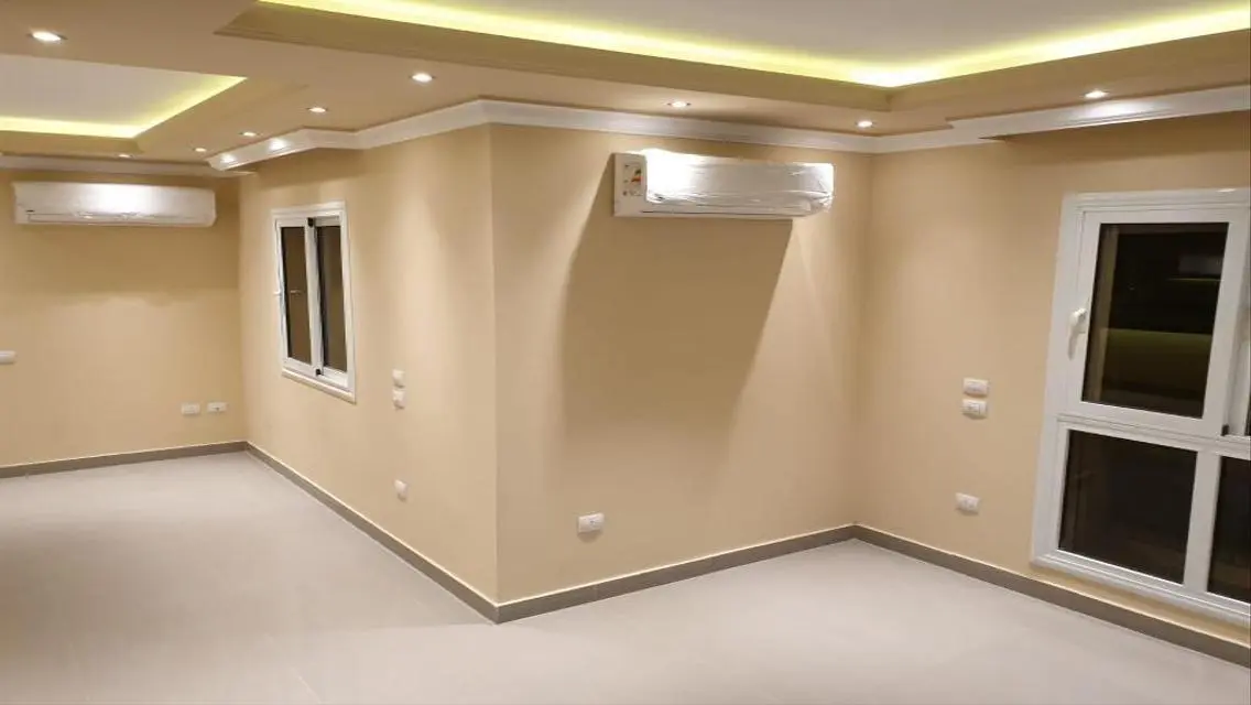 Luxurious Pent house for Sale at mountain view