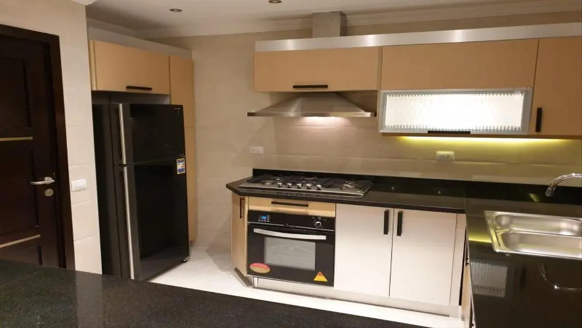 Luxurious Pent house for Sale at mountain view