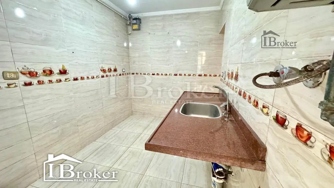 For sale Laurent (150m) Shaarawy Street, sea view