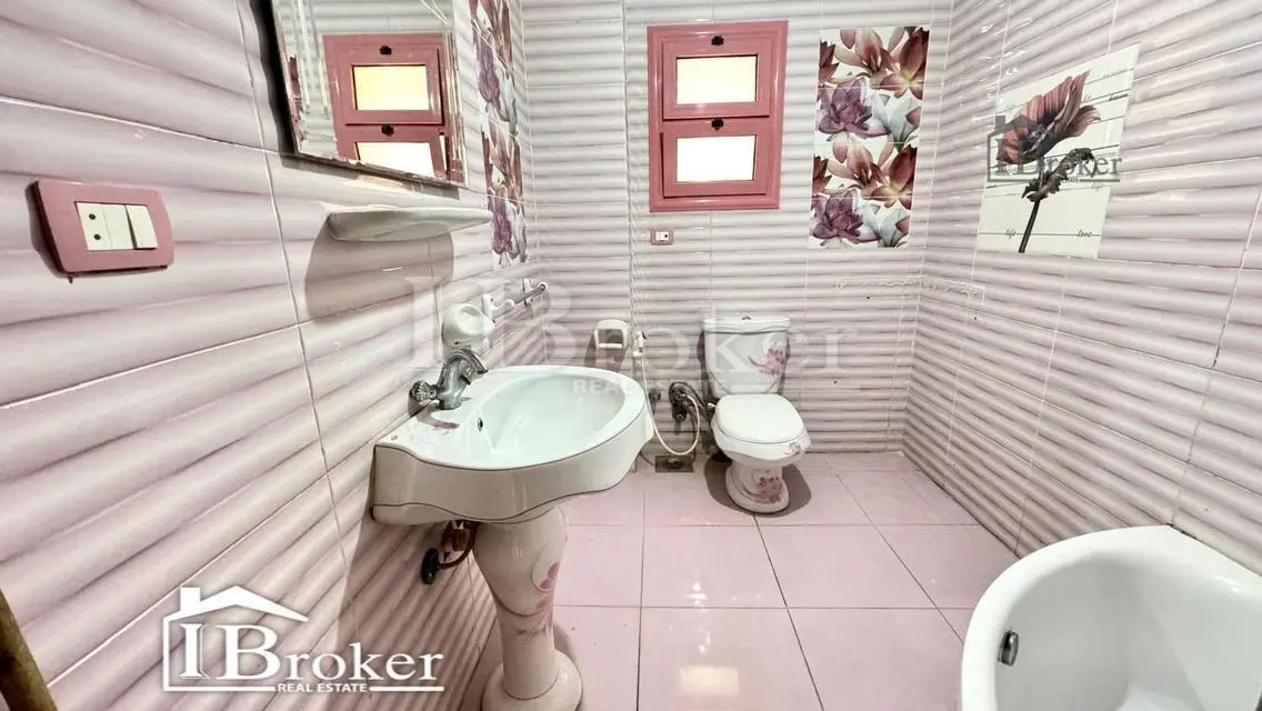 For sale Laurent (150m) Shaarawy Street, sea view
