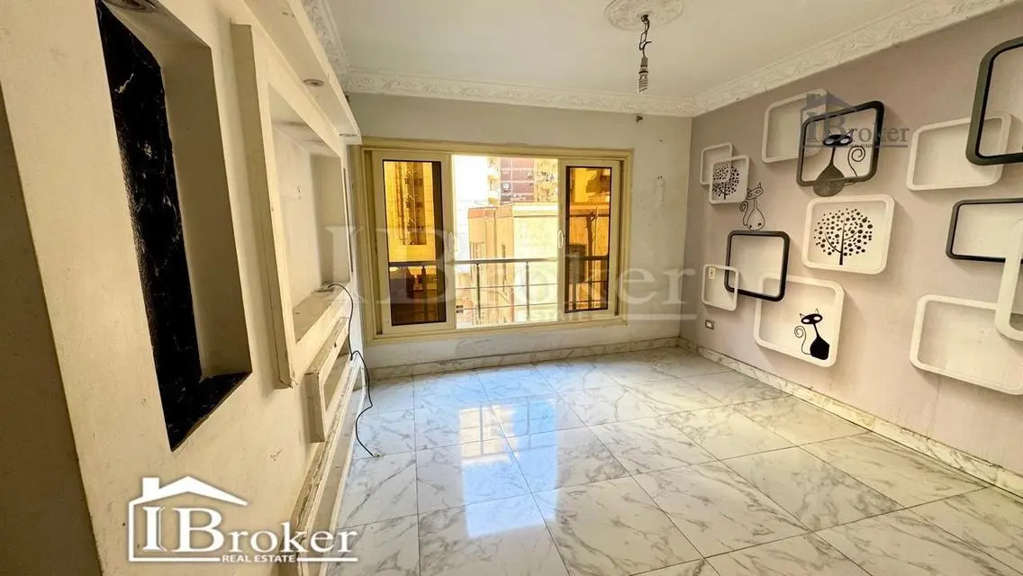 For sale Laurent (150m) Shaarawy Street, sea view