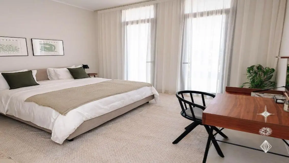 Apartment FullyFinished Next The Crown In PX