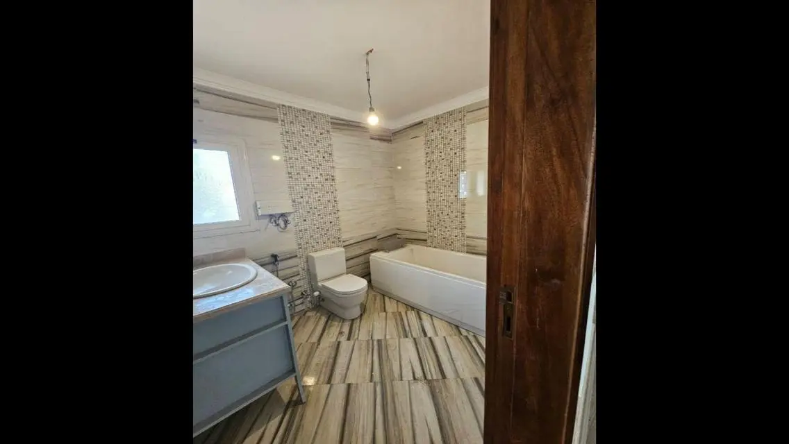 Villa for rent semi furnished in Moon Valley 1