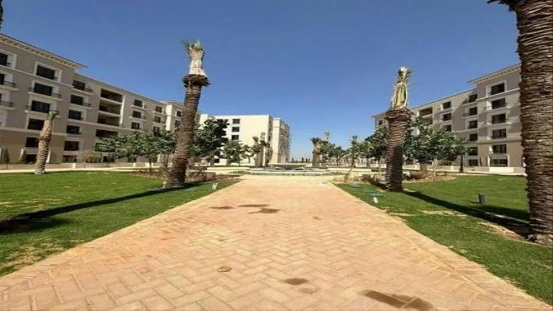 Luxury Finished apartment +garden in Village West