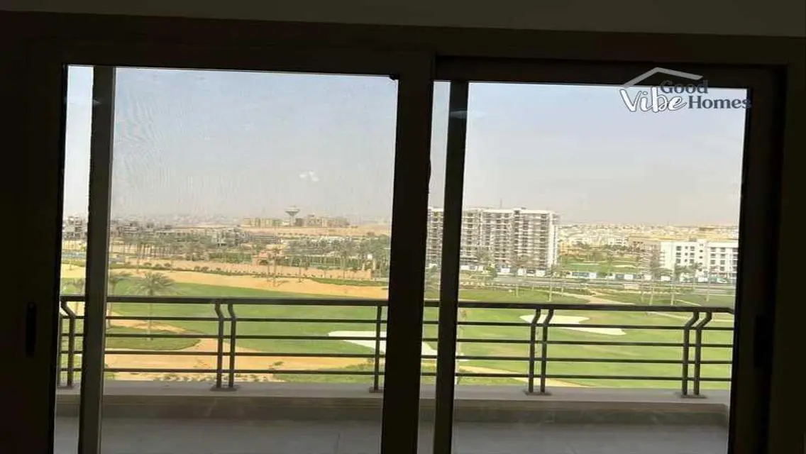 Amazing Apartment Open GolfView In Uptown For Sale