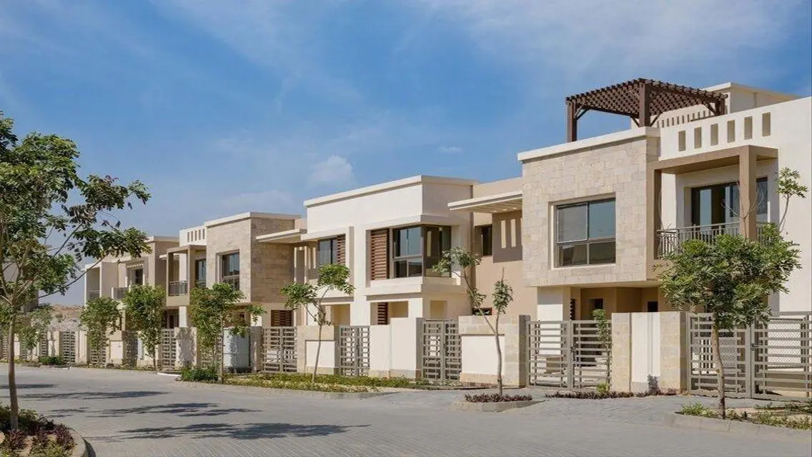 Luxury Villa with Spacious Interiors and Elegant