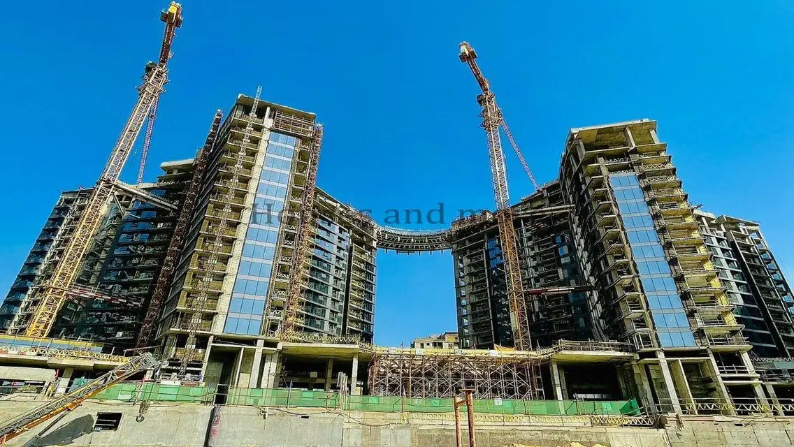 Resale apartment ground floor garden in Zed Towers