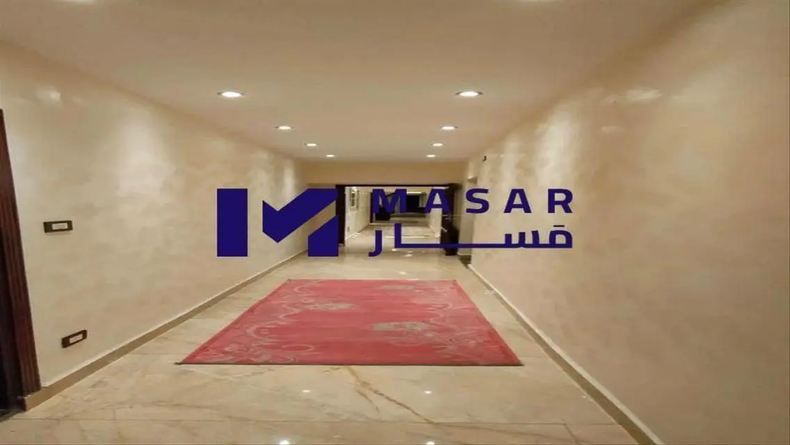 شقة للايجار في كورنيش المعادي - فيو جميل جدا