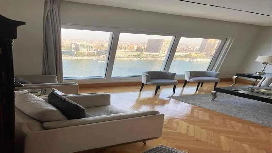 وحدة فندقية مميزة جدا فيو بانوراما النيل وأهرامات