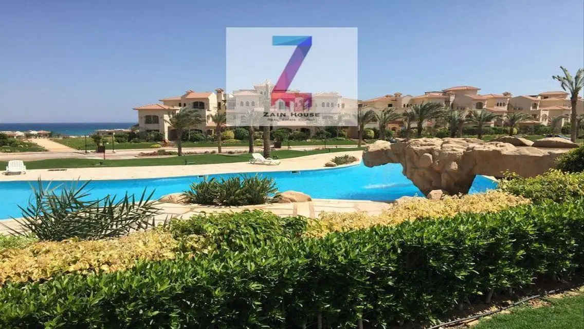 للبيع شاليه ارضي بجاردن فى لافيستا 3 العين السخنة