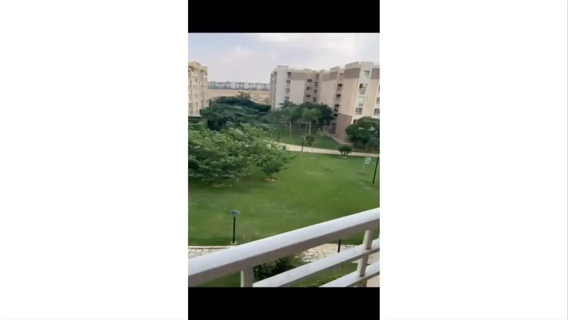 شقة للإيجار في مدينتي 96م تشطيب الترا سوبر لوكس