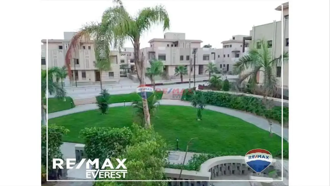 Twinhouse With The Largest Land Area at Green 4