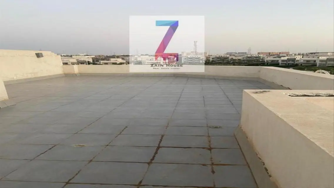 للبيع بنتهاوس بحرى فى امواج الساحل الشمالى