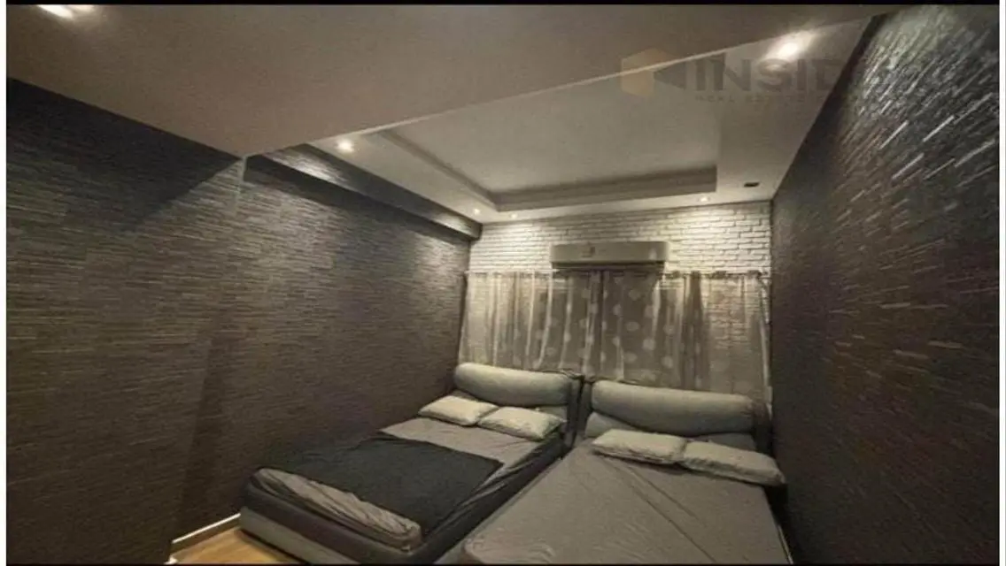 Studio for sale- furniture near Water way - 1st se