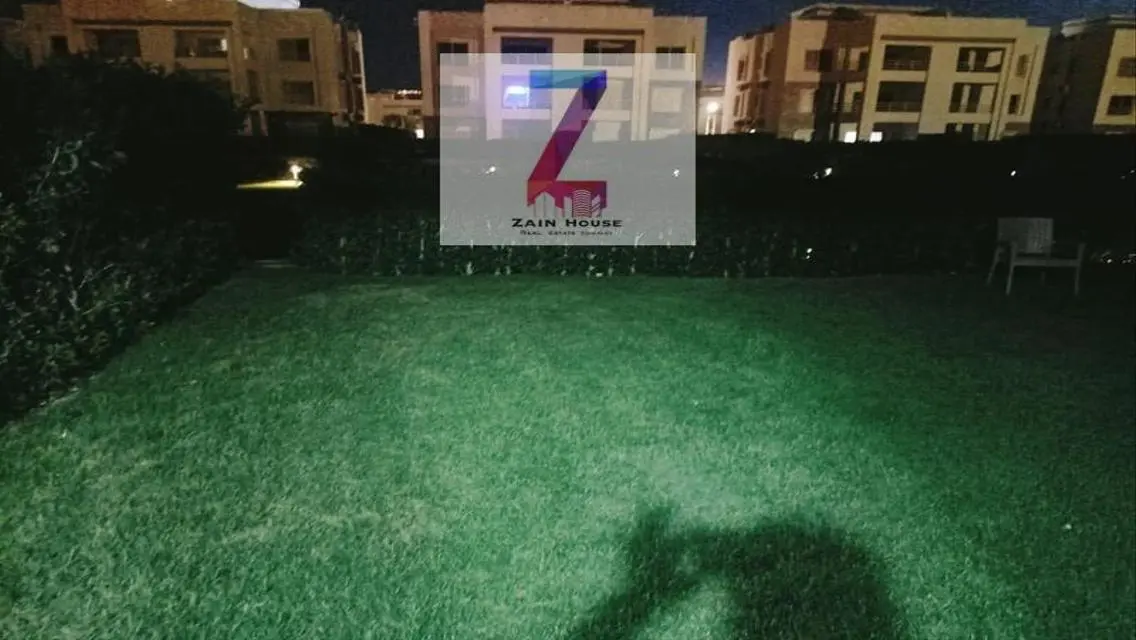 للبيع شاليه ارضي بجاردن فى امواج الساحل الشمالى