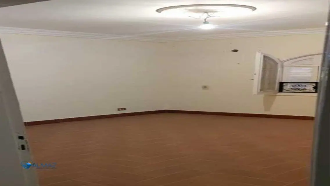 Apartment for rent in Al Yasmeen 5 villas