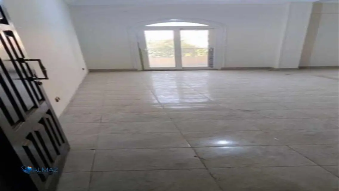 Apartment for rent in Al Yasmeen 5 villas
