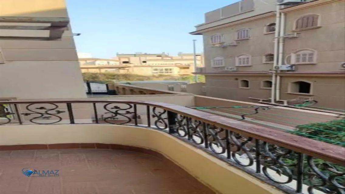 Apartment for rent in Al Yasmeen 5 villas
