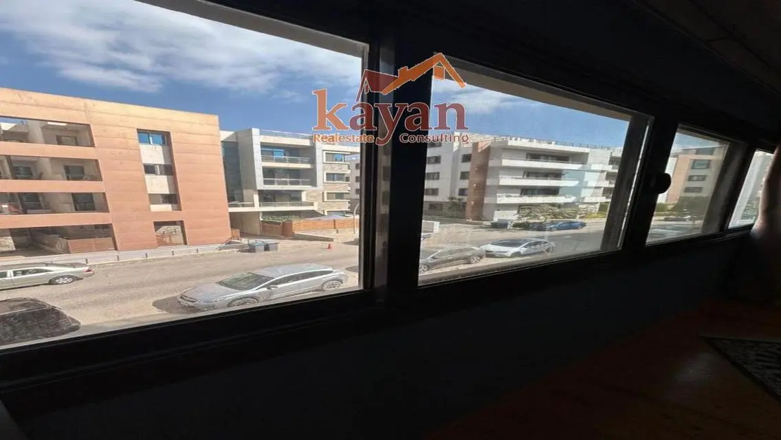 للبيع شقه بسعر لقطه بالمطبخ في لاميرادا التجمع