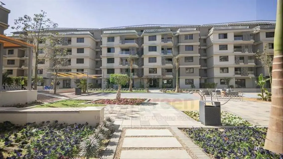 اميز شقة بجاردن  فيو لاند سكيب في باديا بالم هيلز