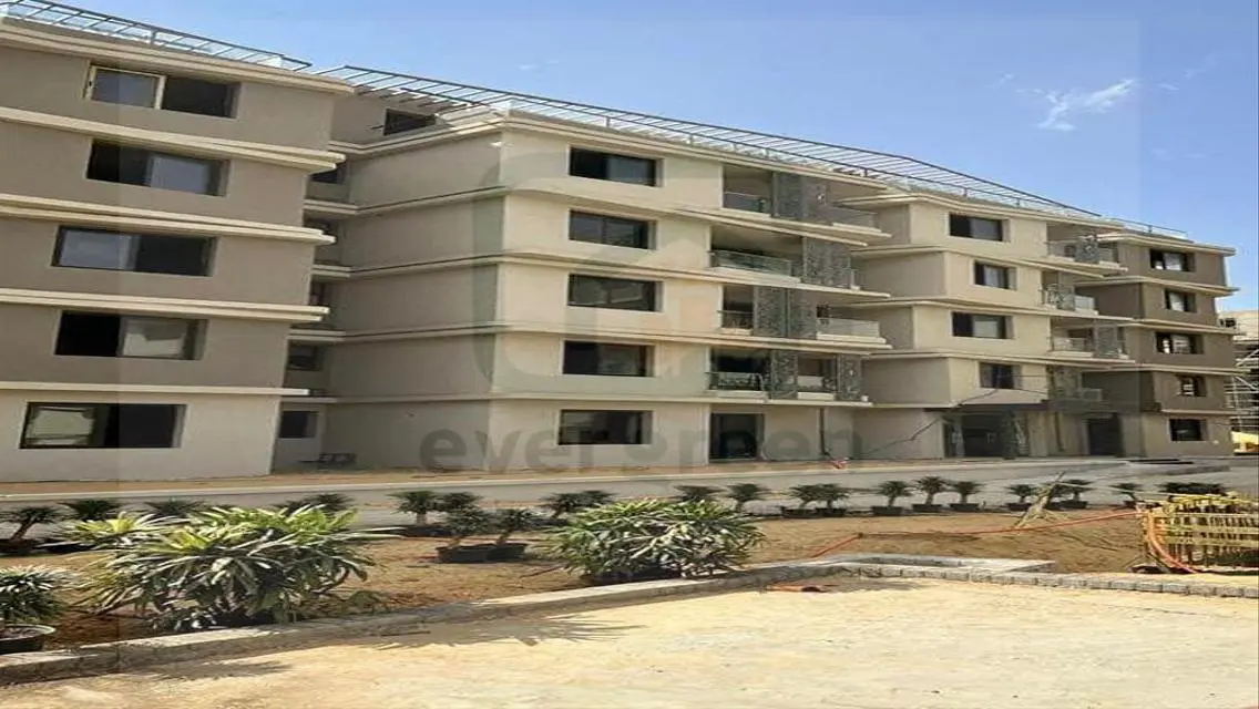 اميز شقة بجاردن  فيو لاند سكيب في باديا بالم هيلز