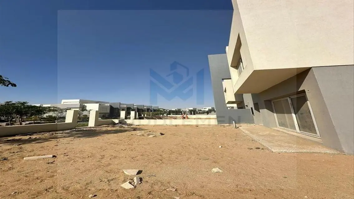 تاون هاوس بسعر لقطه موقع متميز استلام فوري