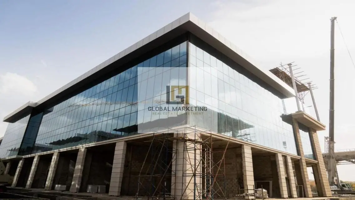 For Rent a Full Floor 2200 m in Golden Gate