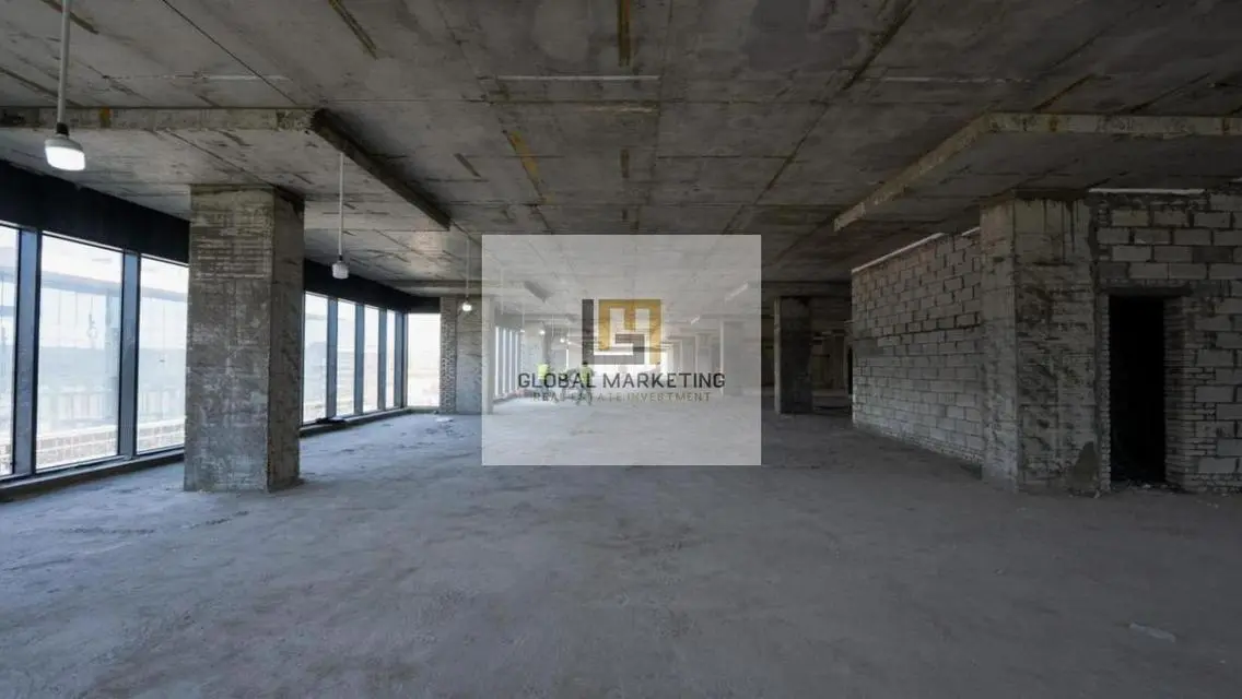 For Rent a Full Floor 2200 m in Golden Gate