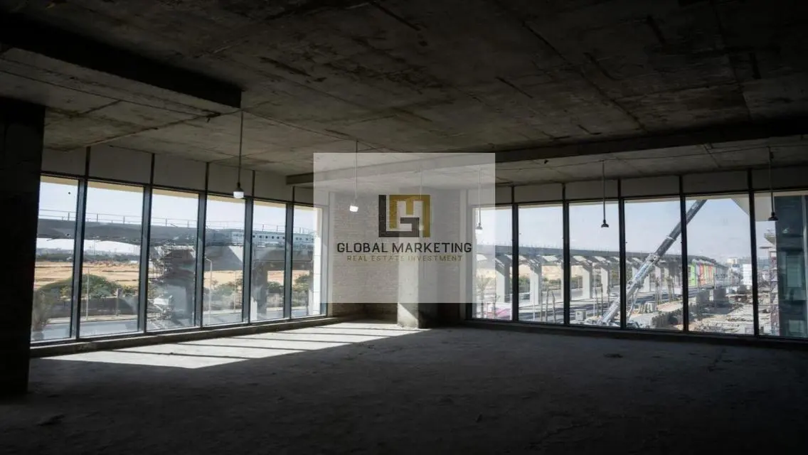 For Rent a Full Floor 2200 m in Golden Gate